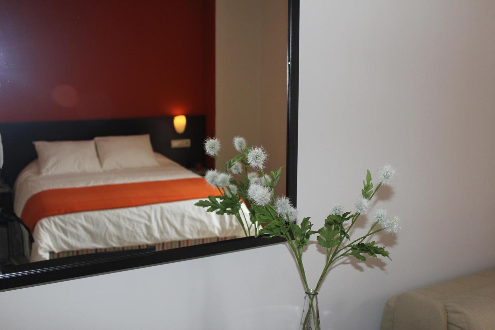 Hotel La Mirada Тарифа Экстерьер фото