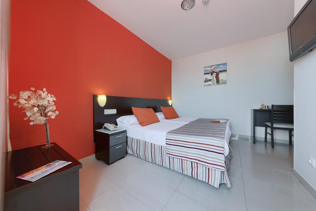 Hotel La Mirada Тарифа Экстерьер фото